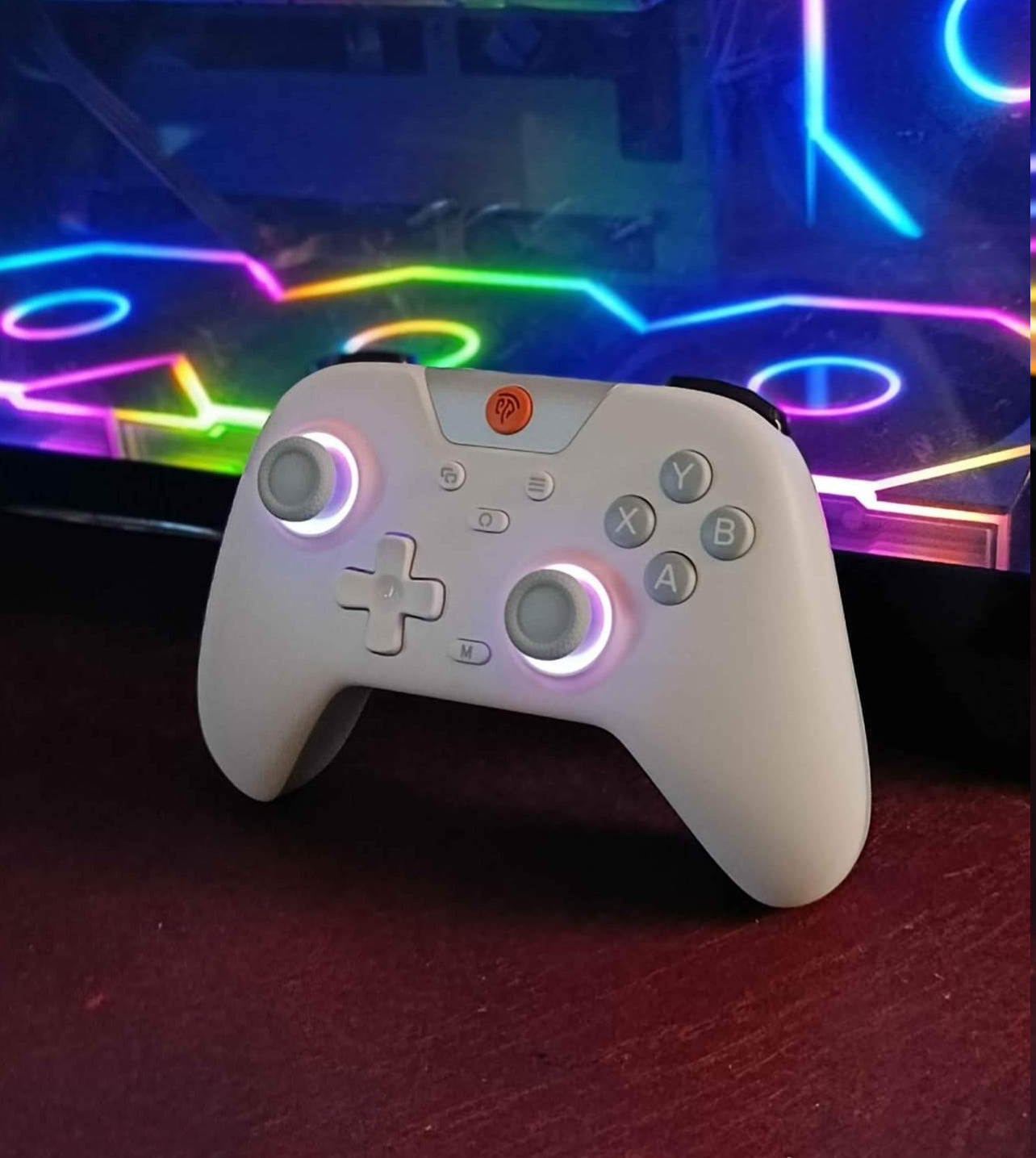 Manette Gaming RGB LED vue 3 La Casa des Gadgets